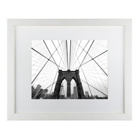 Zaštitni znak likovna umjetnost 'NYC Brooklyn Bridge' Matted Framed Art od Nina Paliorek